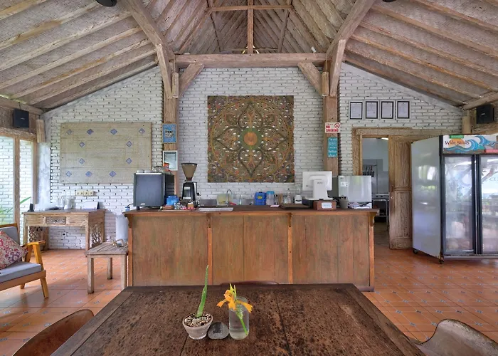 Wide Sands Beach Retreat